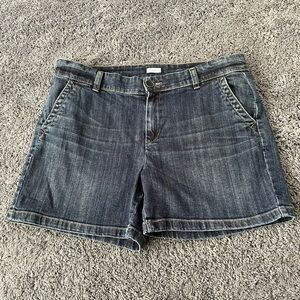 Liz Clairborne size 12 blue jean shorts
